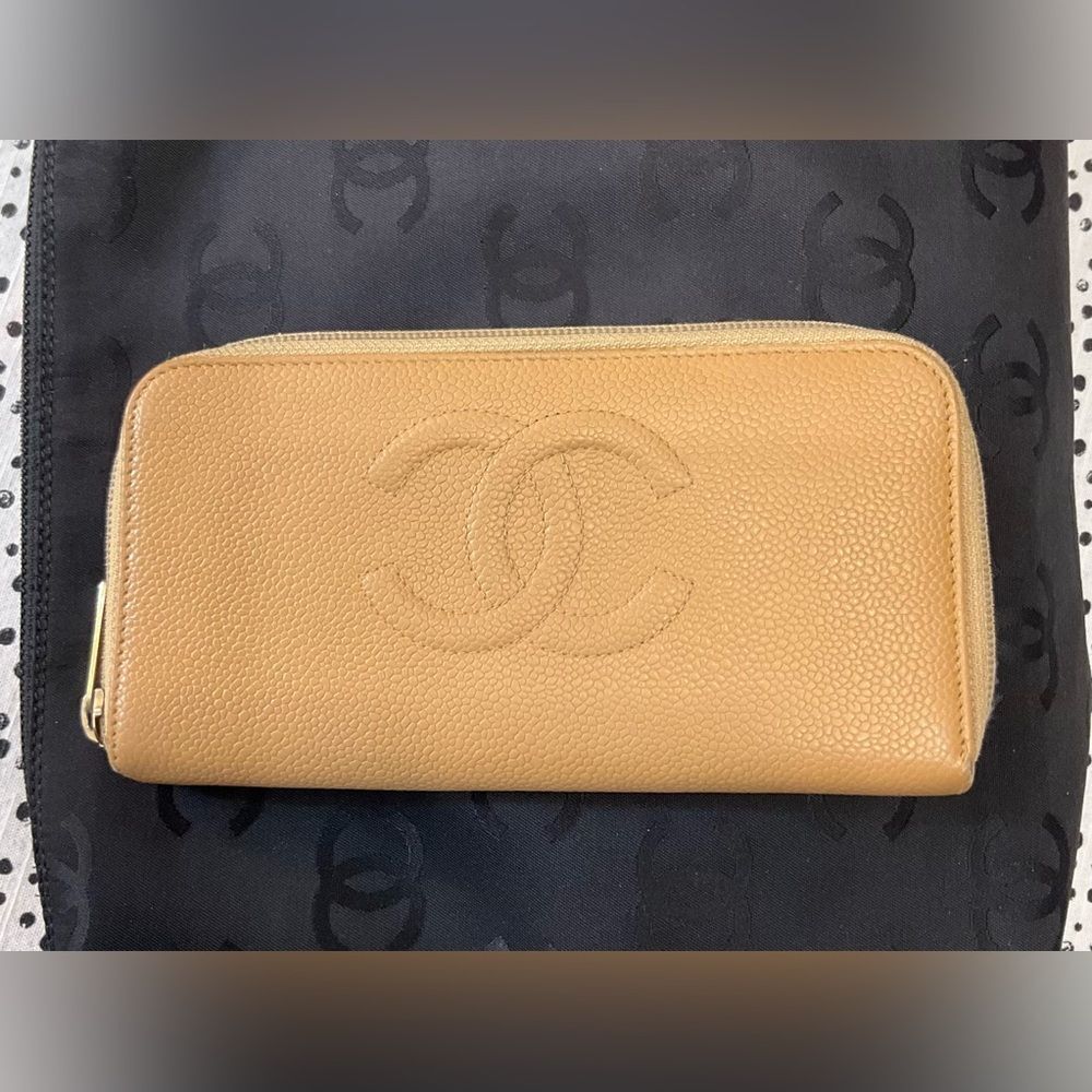 Authentic CHANEL wallet